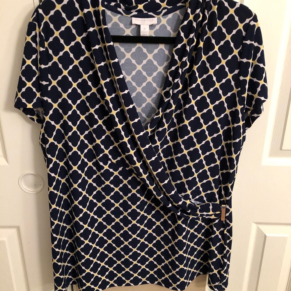 Navy Fleur Pattern Top